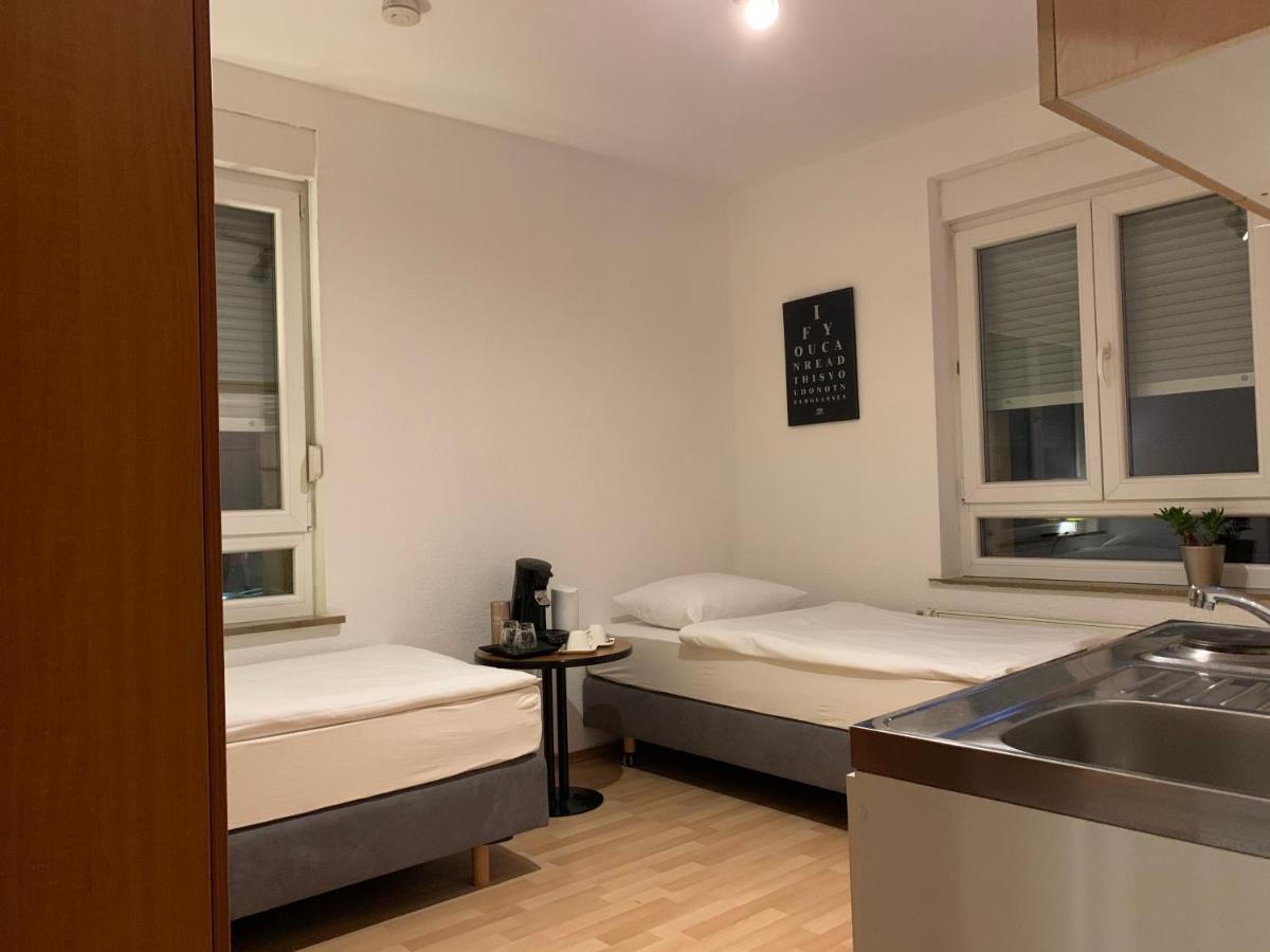 Ferienwohnung City Studio am Hauptbahnhof Heilbronn Exterior foto